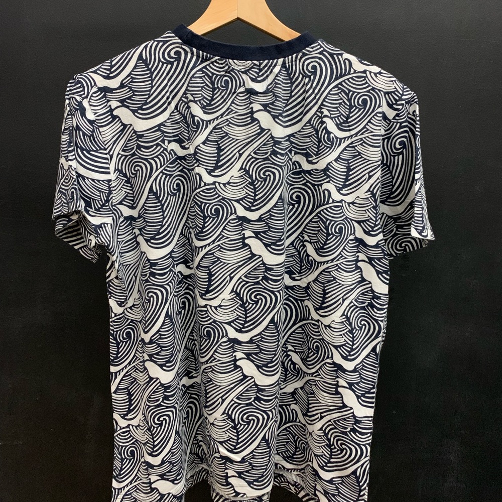Graphic Pattern T-shirt - Picture 2 of 2